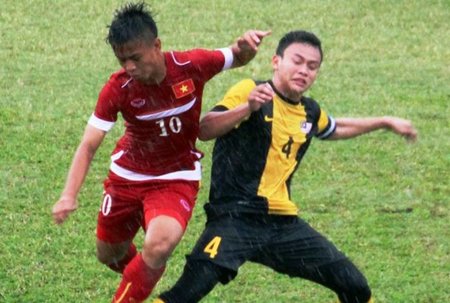Cầu thủ U16 Việt Nam trong trận gặp U16 Malaysia.
